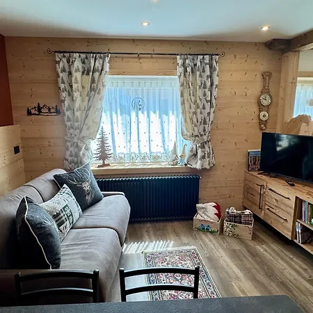 Enrosadira Bed and breakfast Taibon